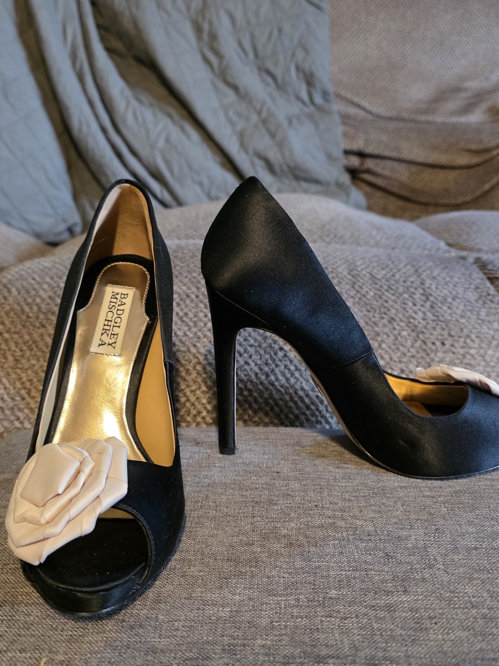 Badgley Mischka Black Satin Peep-Toe Pumps with Cream Bow